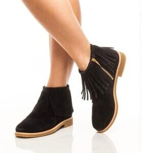 Kate Spade New York Size 9 Betsie Black Fringe Suede Ankle Booties Gold Zipper